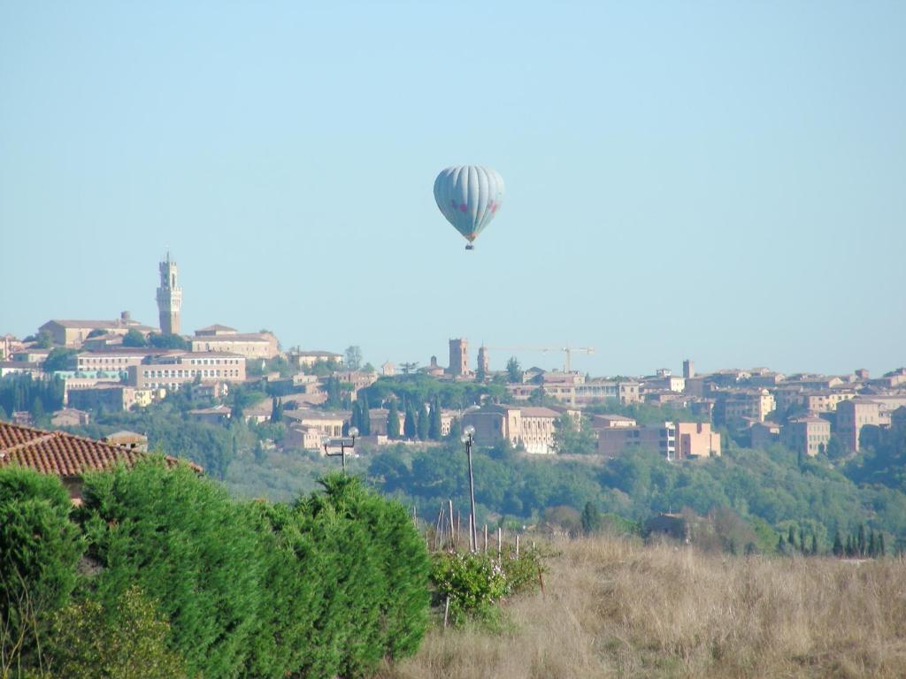Castello Di Grotti Pensionat Corsano  Rum bild